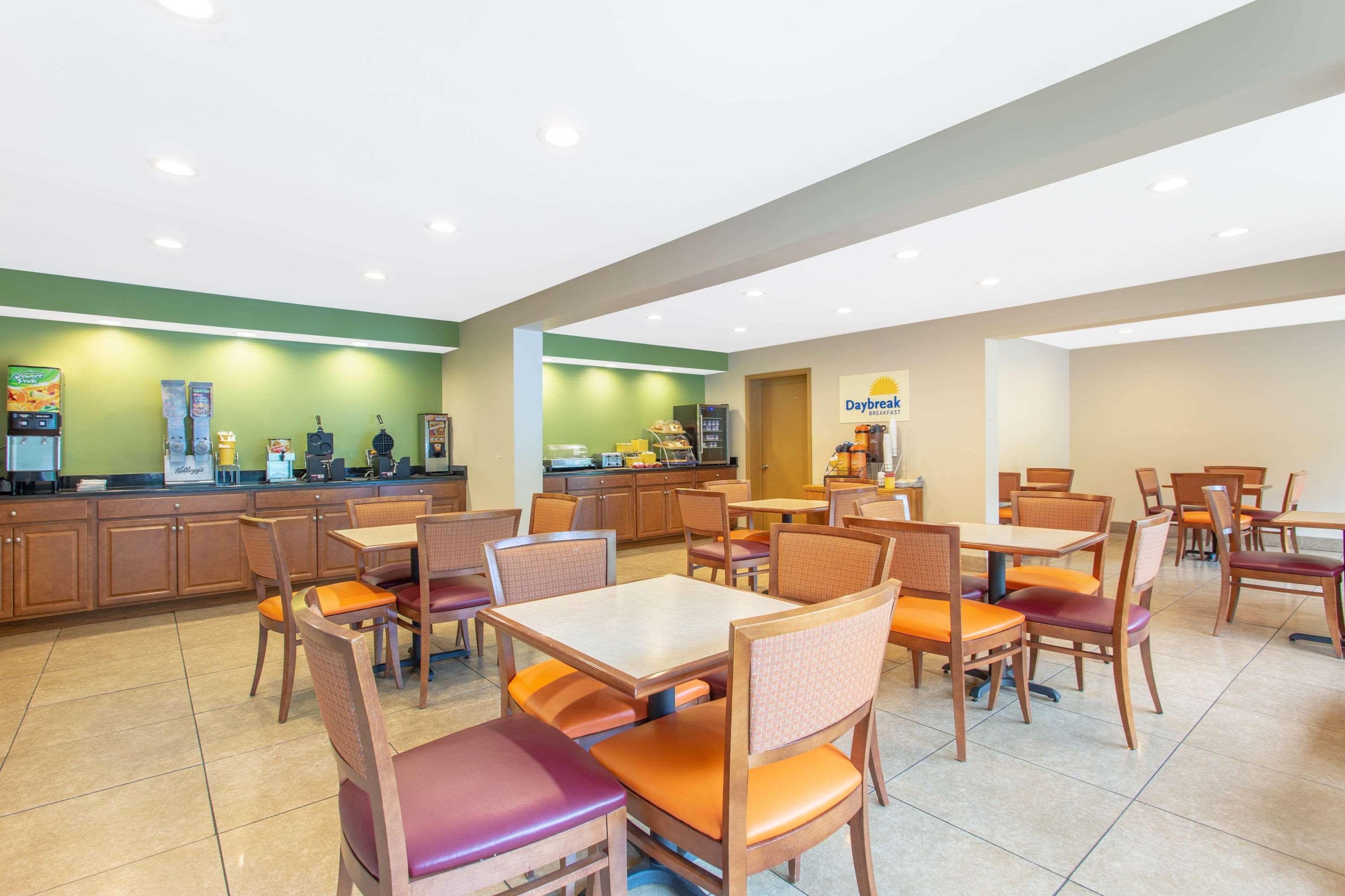 Days Inn By Wyndham Лексингтон Экстерьер фото